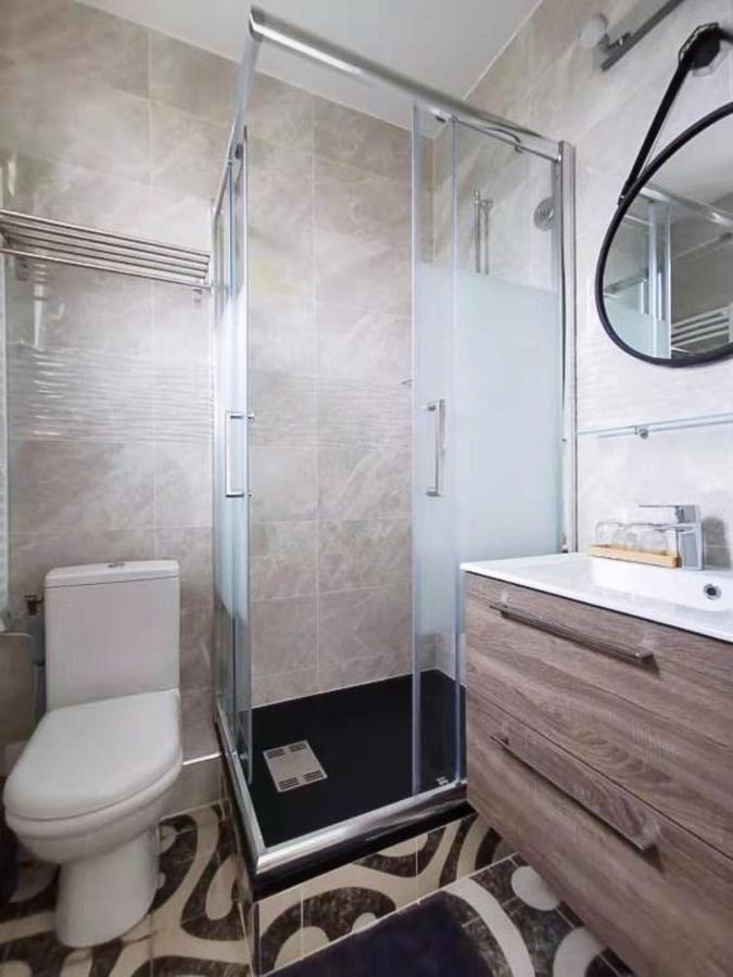 La Maison Charentonneau 3*