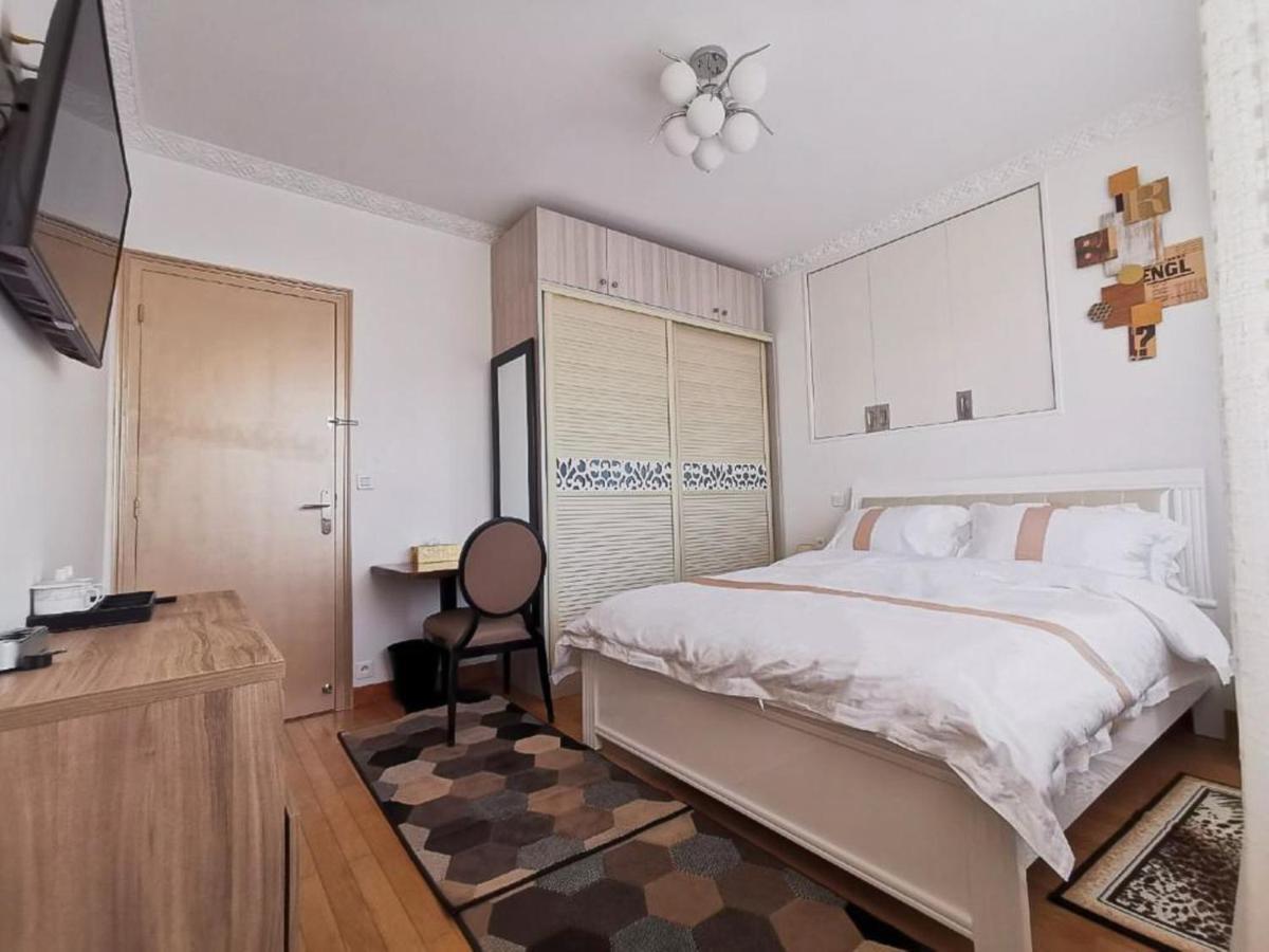 La Maison Charentonneau Couette-café 3*