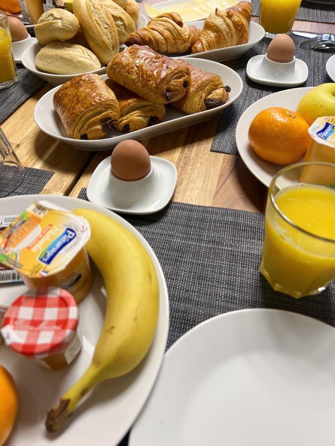 La Maison Charentonneau Couette-café